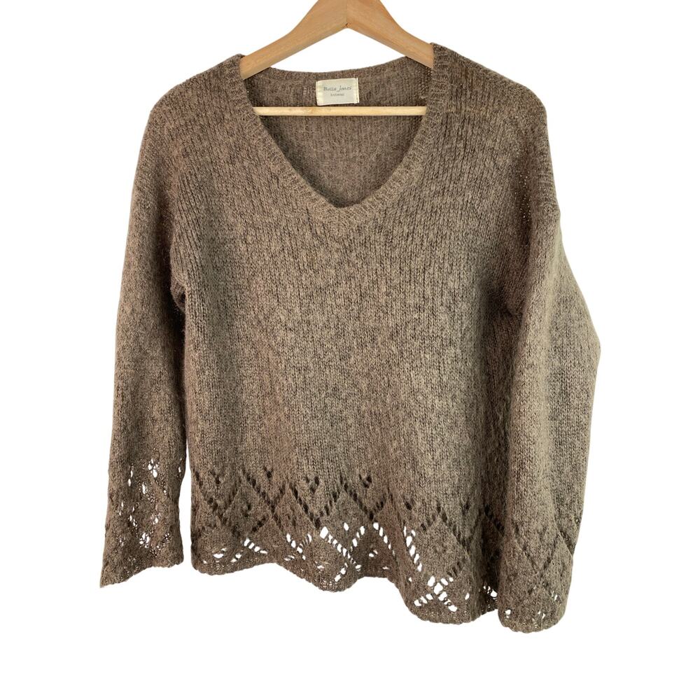 Bella‎ Jones Knitwear Women's Size 2 Fuzzy Brown V-Neck Pullover Sweater *